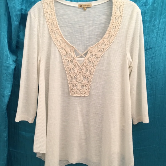 Democracy Top Asymmetrical hem size Sm cream *NOTE - Picture 2 of 8